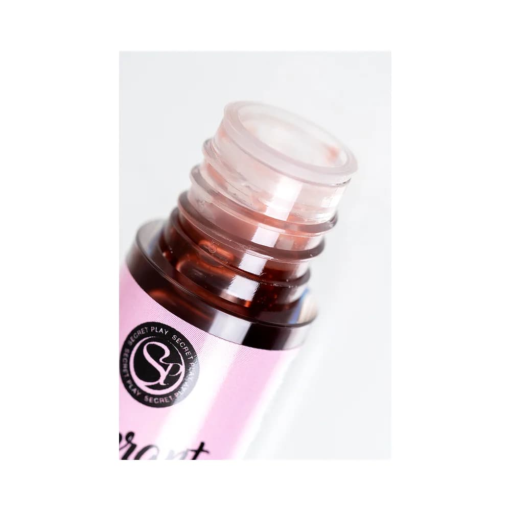 Secret Play Vibrant Kiss Çilekli Sakız Aromalı Titreşimli Dudak Parlatıcı 6 gr thumbnail 7